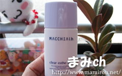 落ちないファンデのマキアレイベル